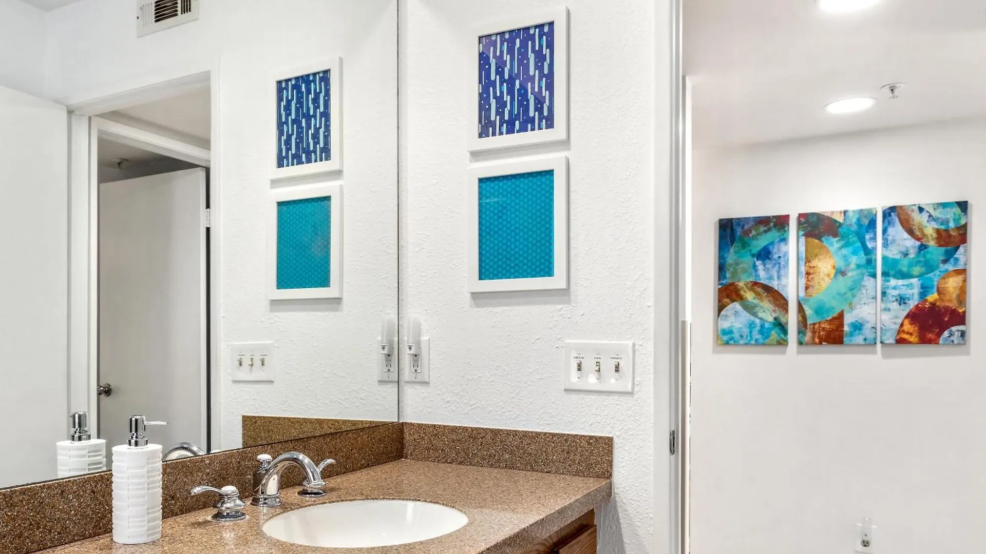 Downtown Winner At Plaza Villas By Acme House Company Palm Springs Apartment